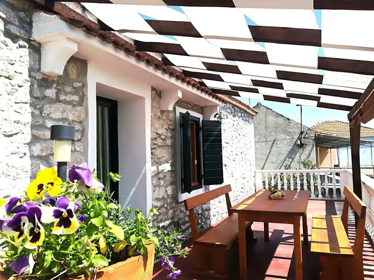 טוראני Apartments Dalmatian Stone House מראה חיצוני תמונה